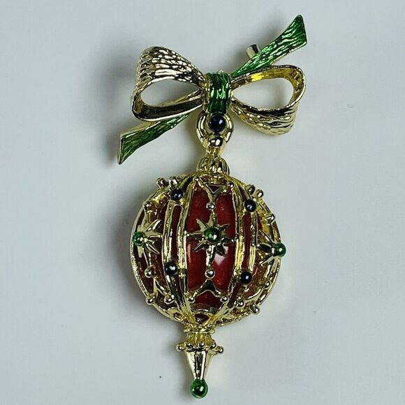 Vintage Gerry’s Gold Tone Red Green Enamel Christmas Ornament Dangle Brooch Pin - Picture 1 of 3